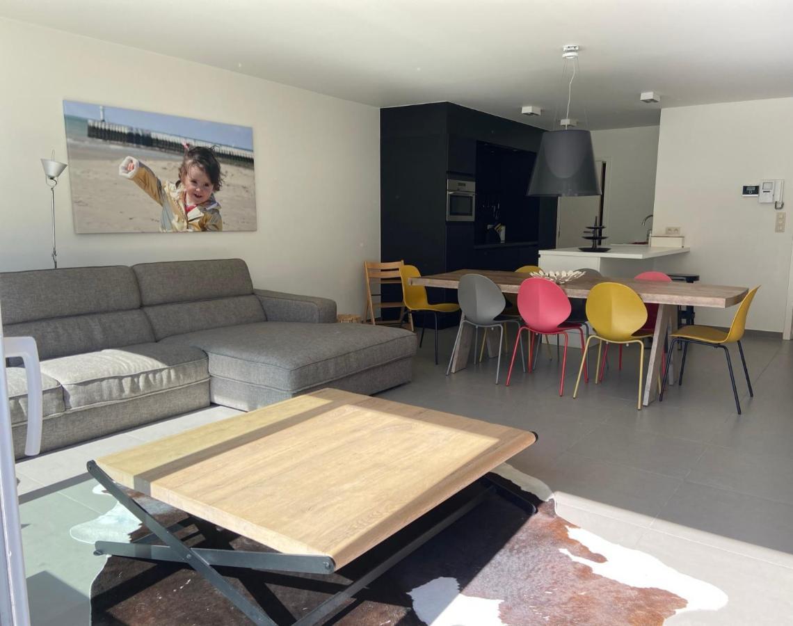 Dolce Vita - zonnig familie appartement met garagebox Nieuwpoort Buitenkant foto